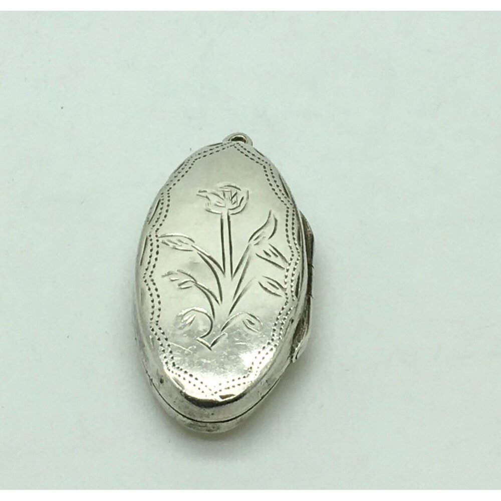 Vintage Sterling Silver Floral Oval Picture Memory Locket Pendant Hinged Opens